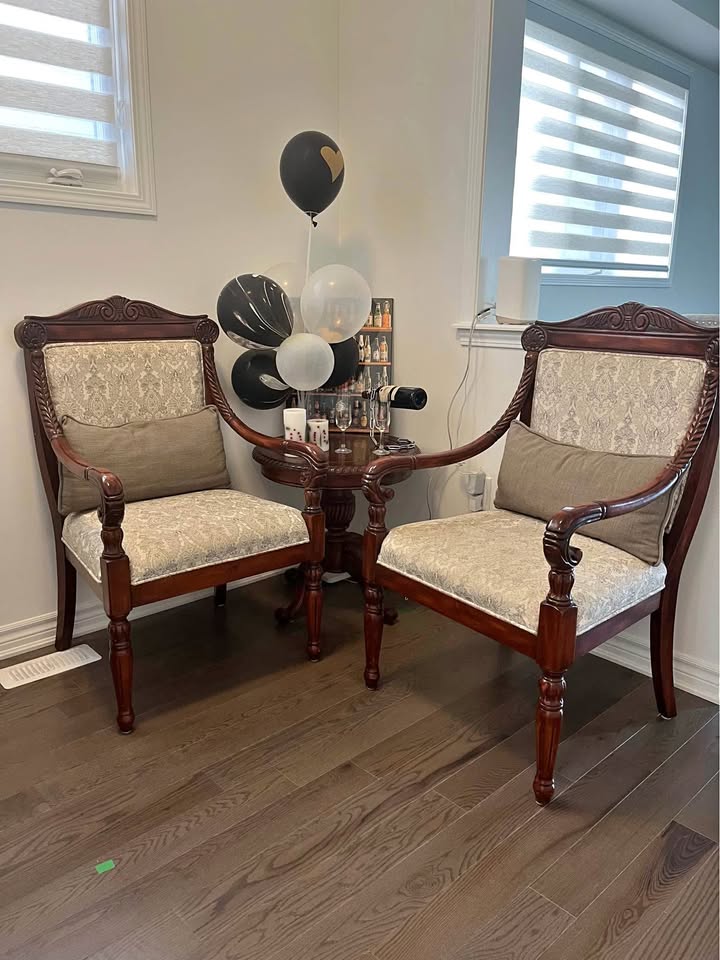 Accent chair