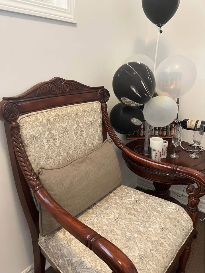 Accent chair - photo 2
