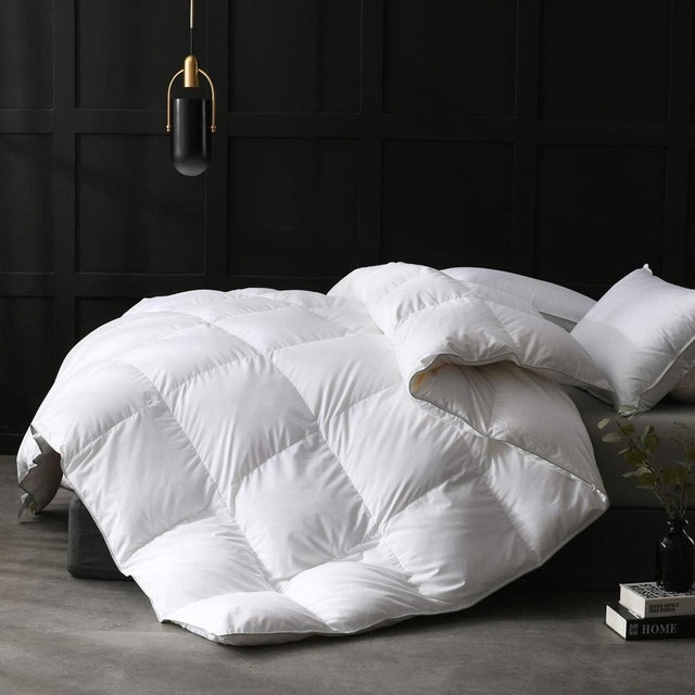 NEW APSMILE Heavyweight Full/Queen Goose Down Comforter