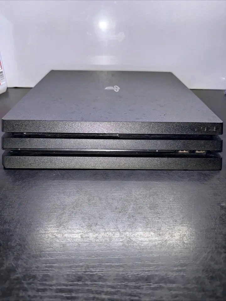PS4 Pro (1Tb), Controller, Games, Toshiba 34" HDTV