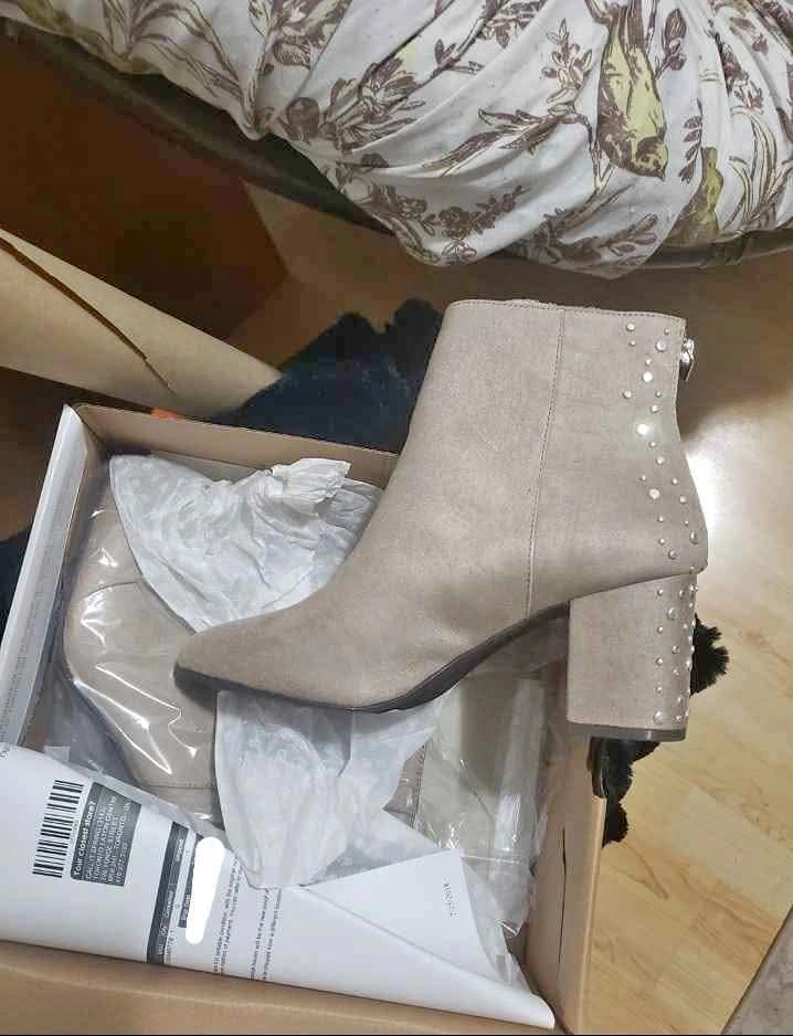 Brand New Shoes Heels Boots Booties - Size 9
