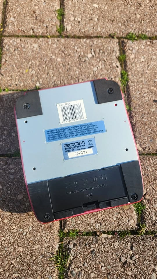 $50 Zoom B1 Bass Effects Pedal - photo 3