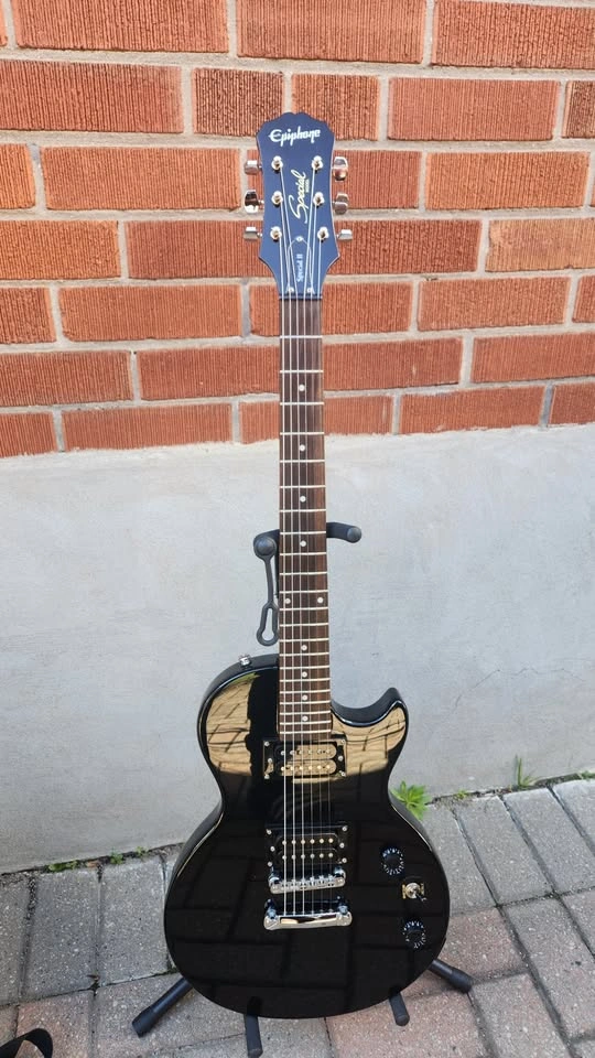 $250 Epiphone Les Paul Special-II E1 Electric Guitar – Ebony - photo 2