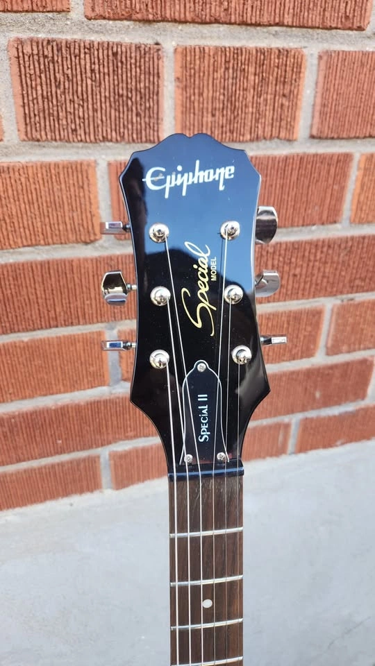 $250 Epiphone Les Paul Special-II E1 Electric Guitar – Ebony - photo 4