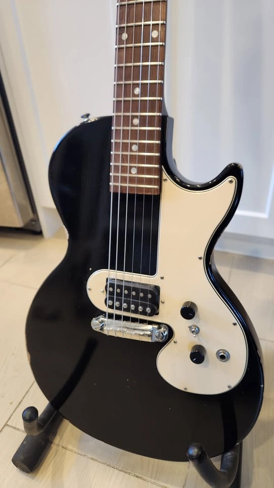 $1500 Gibson Melody Maker Les Paul Electric Guitar - 2011 Maple - photo 4