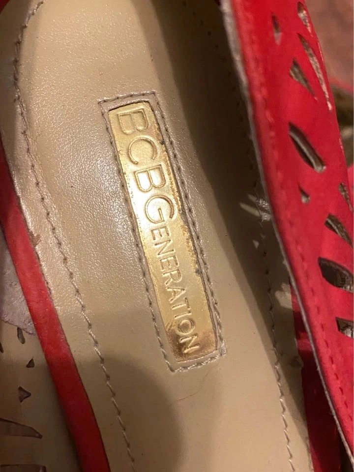 Ladies red stilettos BCBGeneration size 7 - photo 5