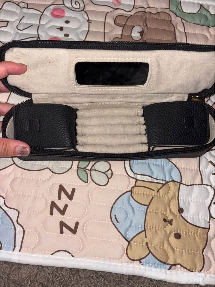 Laura Mercier Makeup/Jewelry Bag - photo 3
