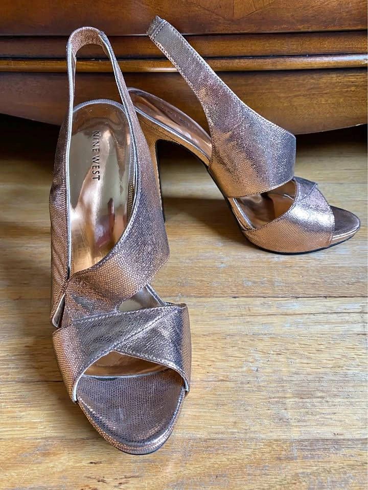 Ladies rose gold open toe heel size 10