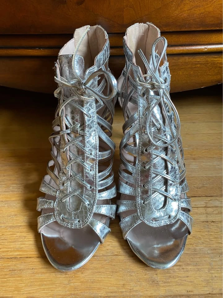 Ladies silver leather Pumps size 10 - photo 4