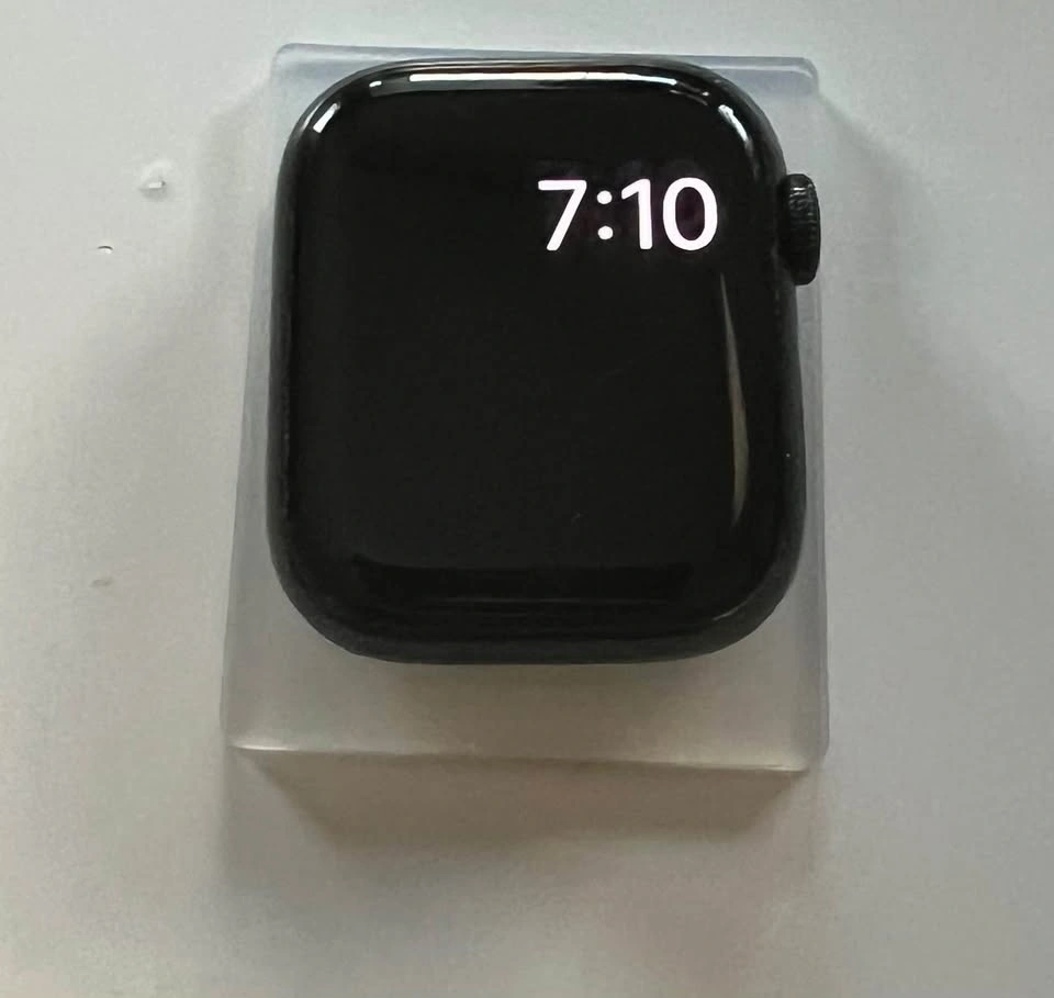 Apple Watch Series 7 41mm Green Aluminum Case + Clover Sport Ban - photo 5