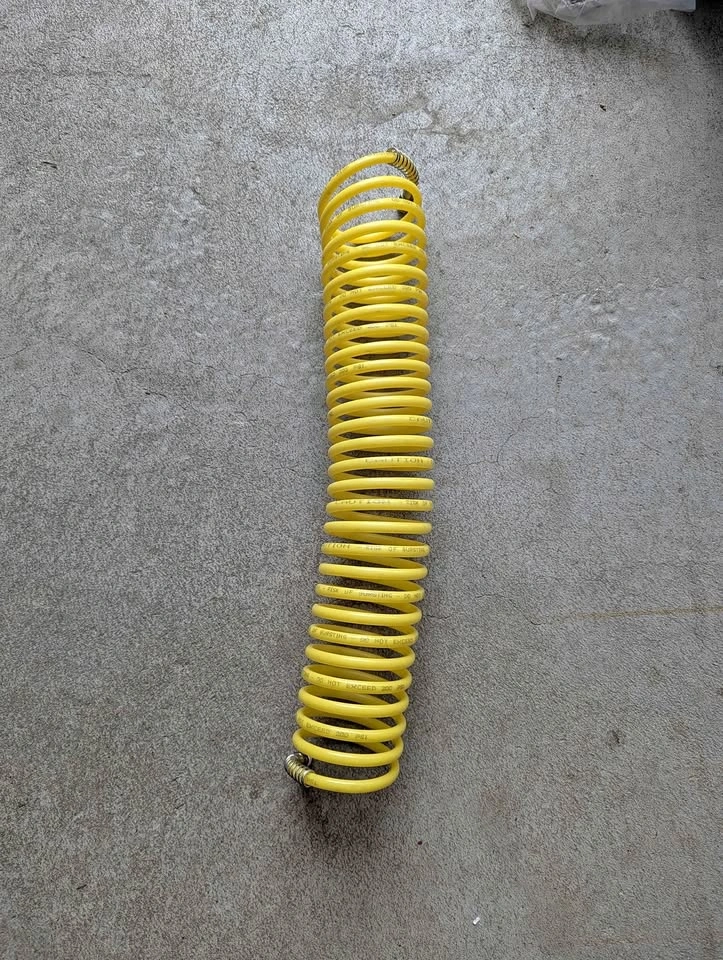 Coiled 1/4 inch air line