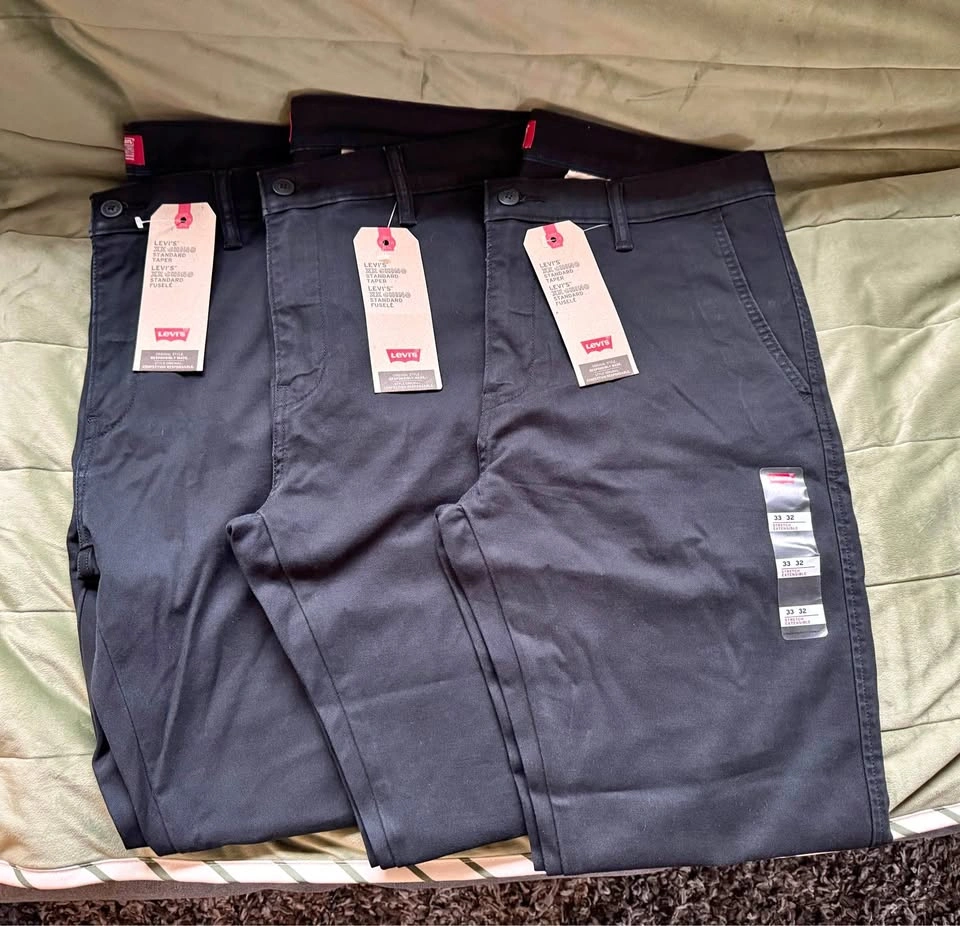 LEVI’S Chinos W33 x L32