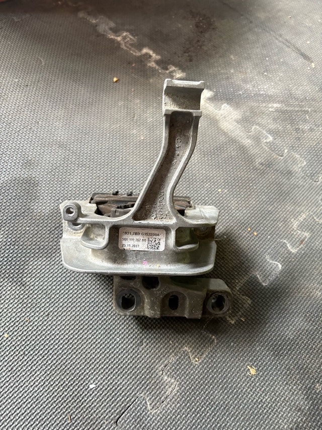 2018 VW MK7 GTI Engine Mounts & Air Intake - photo 4