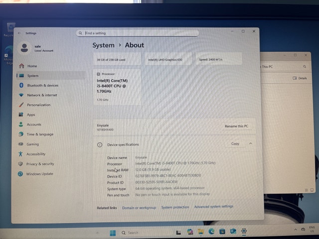 Lenovo M720q Mini Desktop - Core i5 Gen 8, 8GB RAM, 256GB SSD