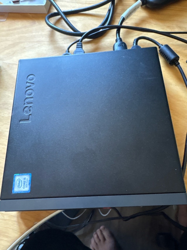 Lenovo M720q Mini Desktop - Core i5 Gen 8, 8GB RAM, 256GB SSD - photo 5