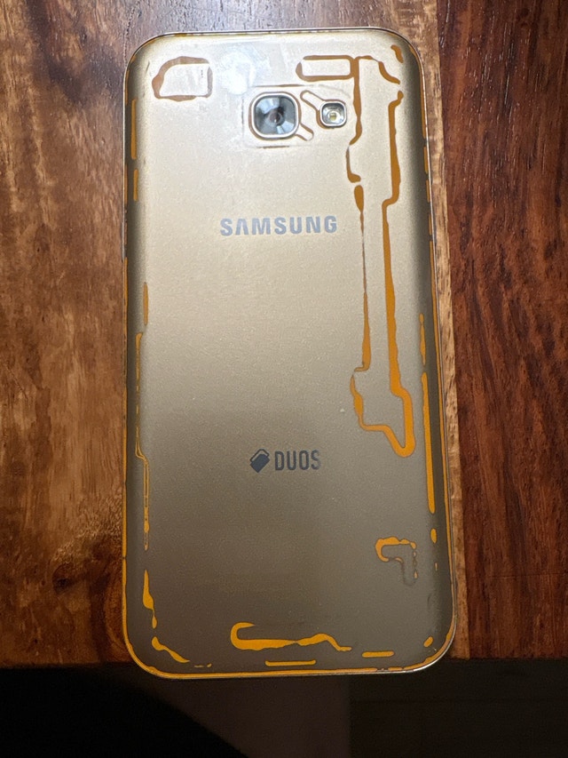 Samsung SM-A520F Unlocked Dual SIM - photo 4