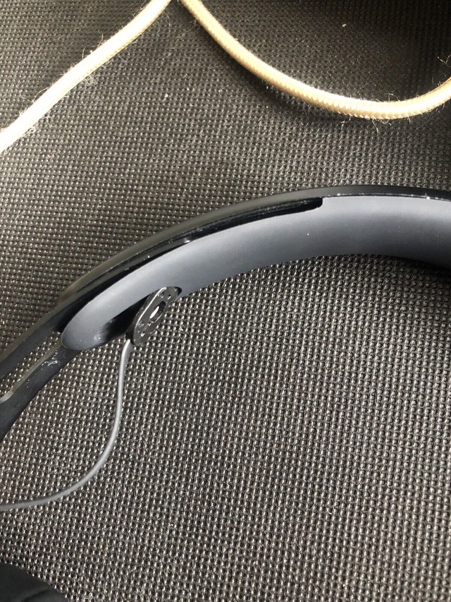 Black Beats EP Wired On-Ear Headphones - photo 2