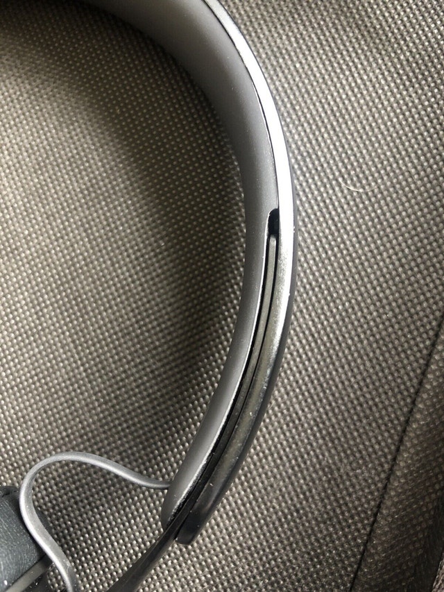 Black Beats EP Wired On-Ear Headphones - photo 3
