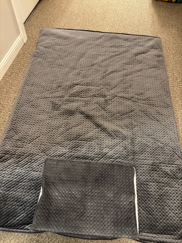 Plush Grey Weighted Blanket - 41" x 60" - photo 3