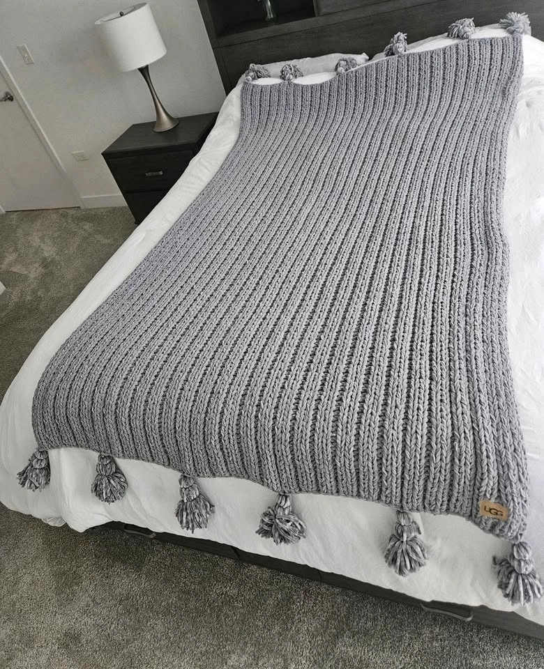 Cable Knit UGG Blanket - photo 2