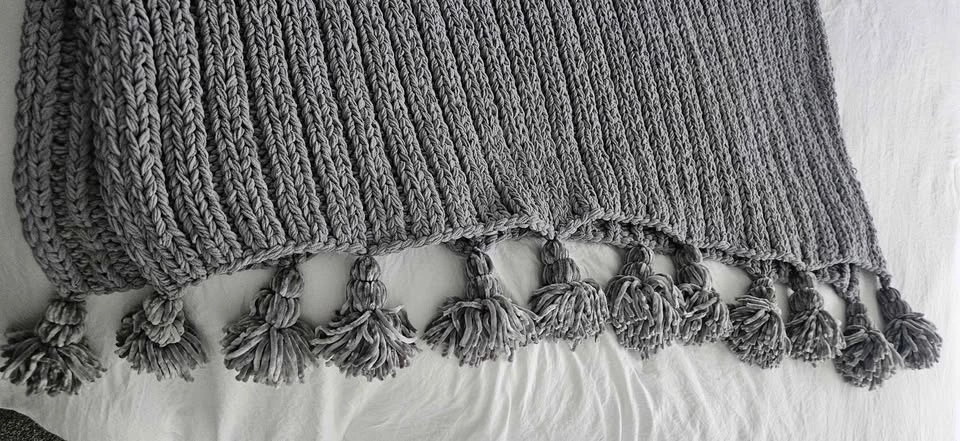 Cable Knit UGG Blanket - photo 3