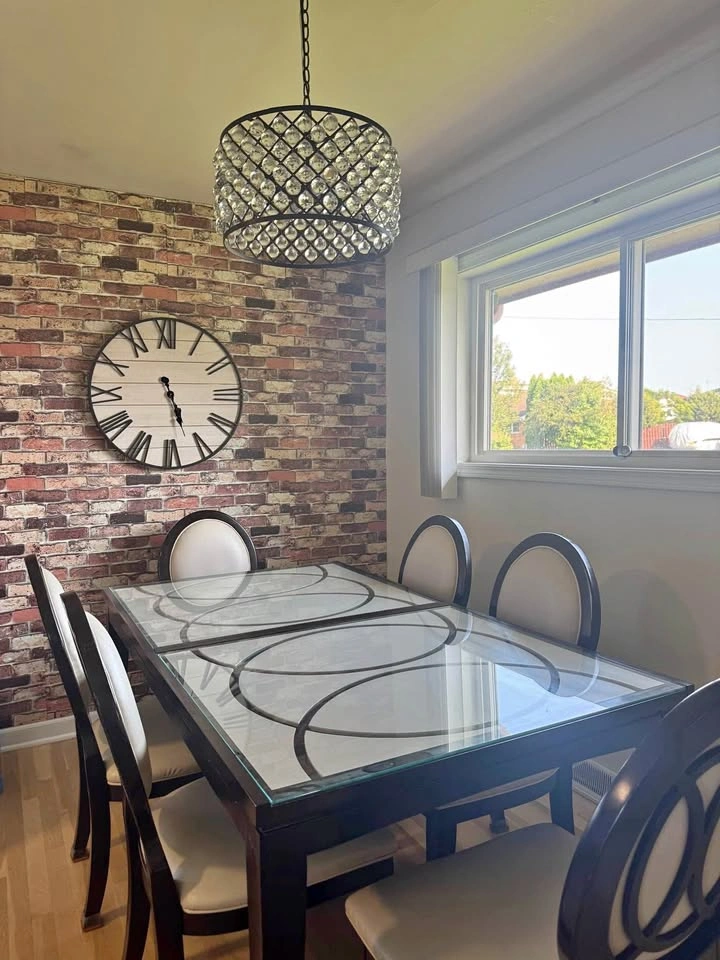 Dining table set