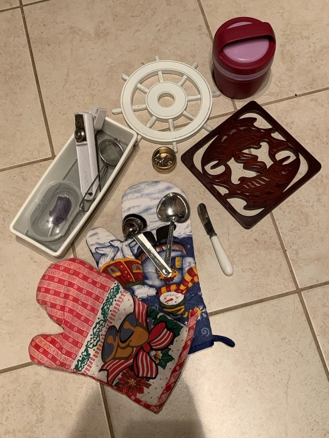 Baby and Random Household Items - photo 4
