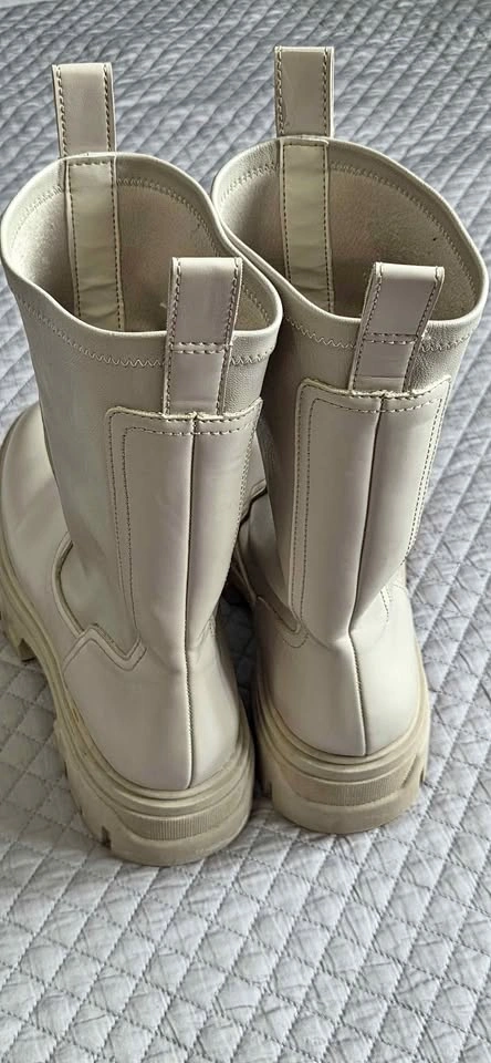 H&M Chunky Chelsea Boots