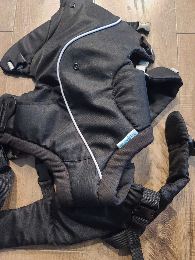 Evenflo baby carrier
