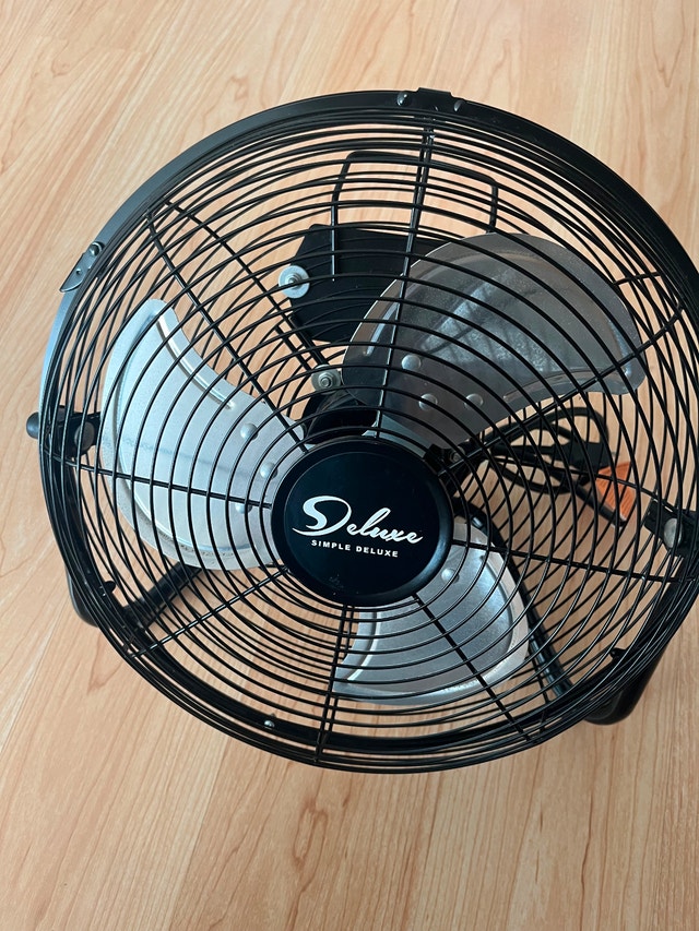 Like New Simple Deluxe Fan - Powerful & Quiet - photo 4