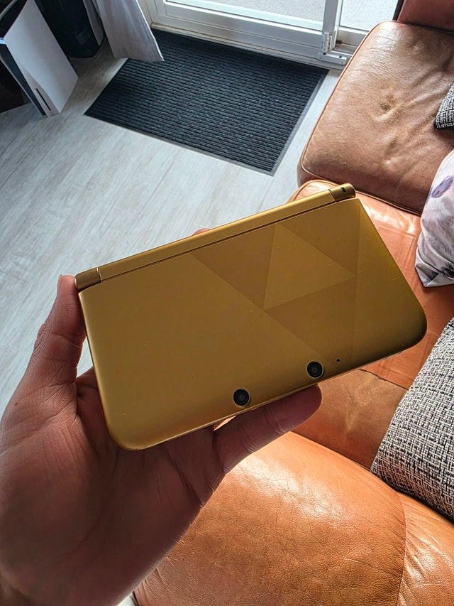 Zelda Nintendo 3DS XL Working For Sale or Trade - photo 2