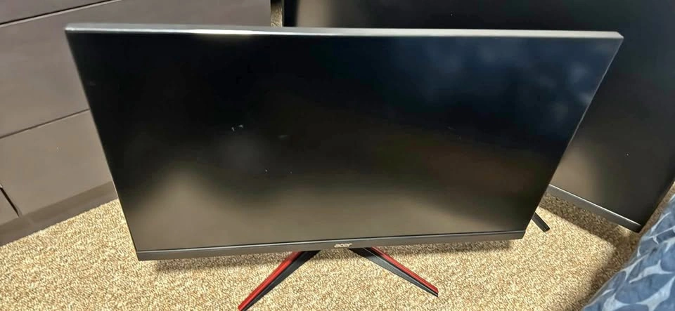 144hz 27 inch ACER monitor