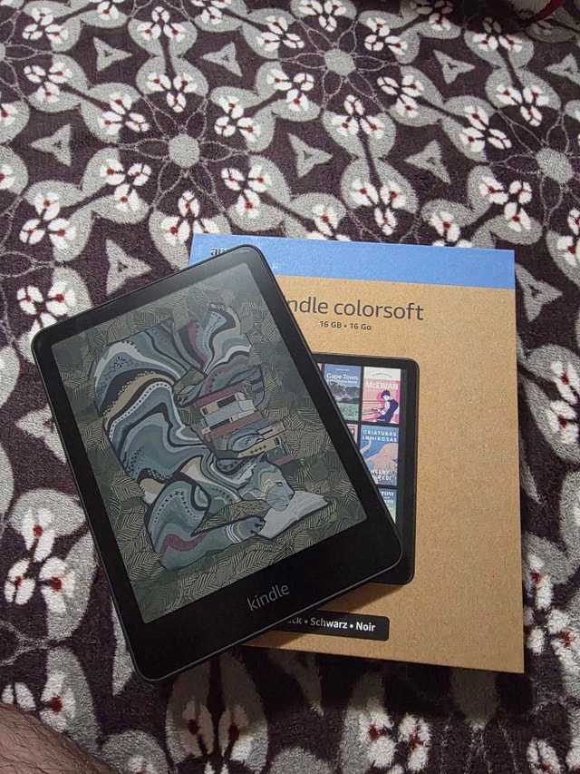 Kindle Colorsoft 16 GB - Like New - photo 3