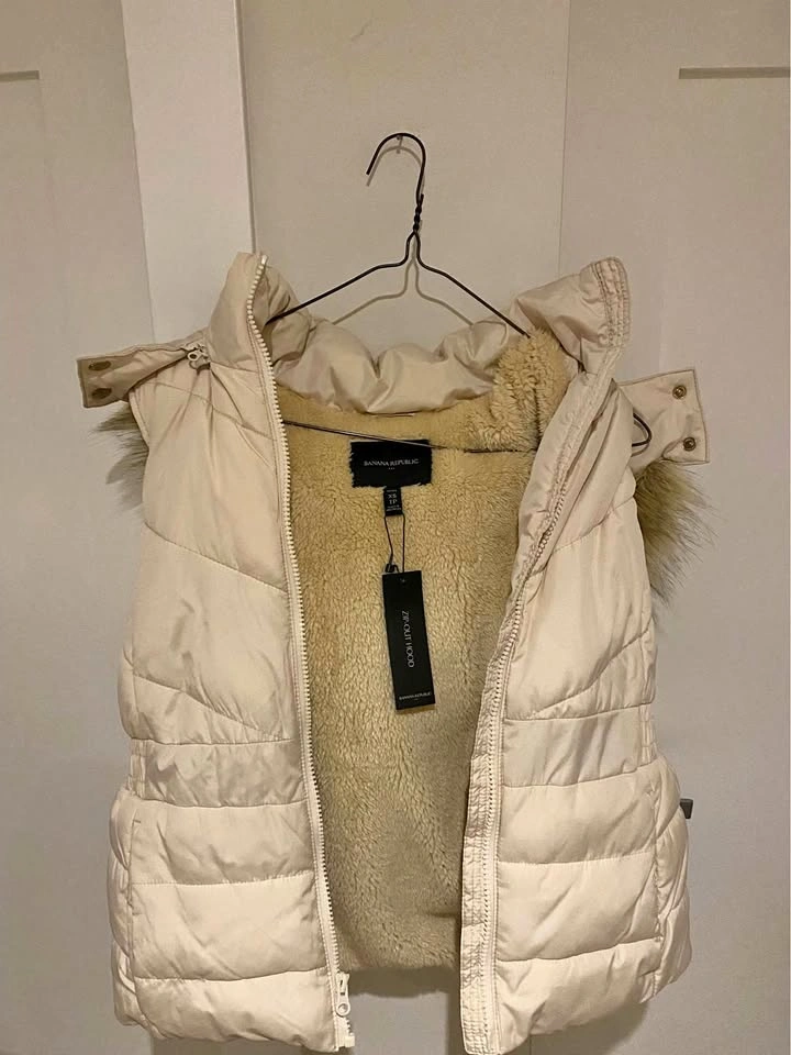 XS Beige Vest NEVER WORN