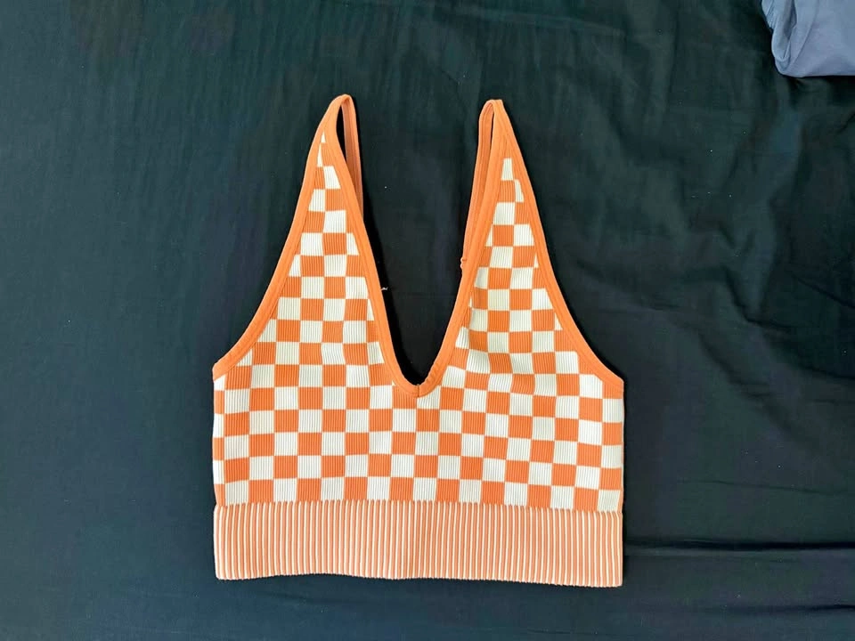 Medium Checkered Garage Top