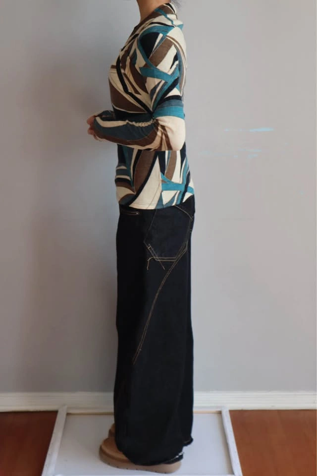Abstract print long sleeve top - photo 3