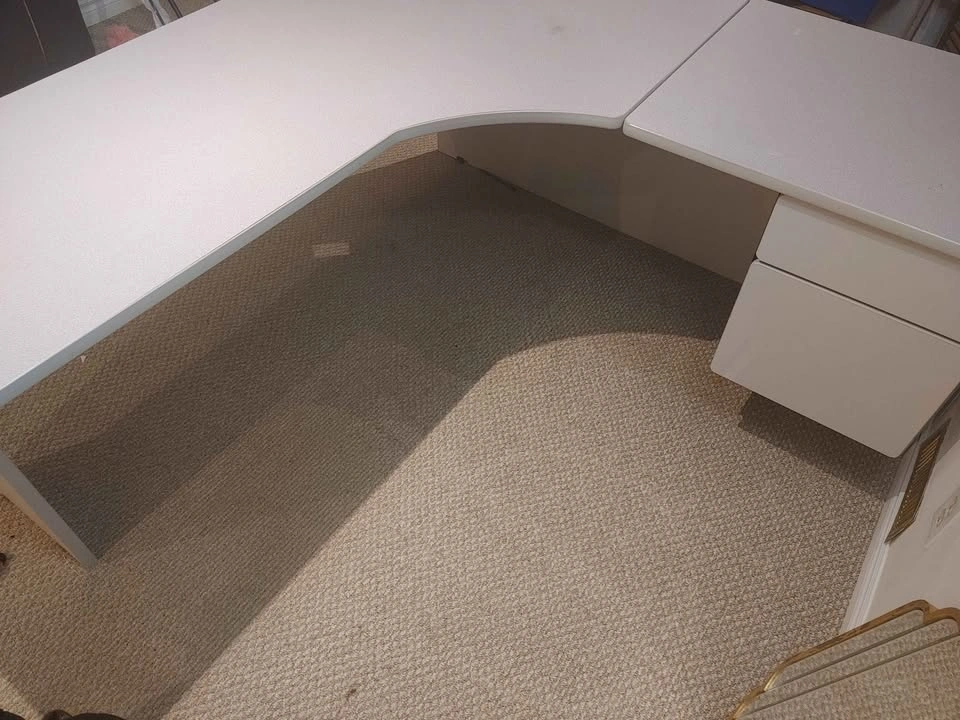 Light Gray L-Shaped Desk with Drawers - photo 3