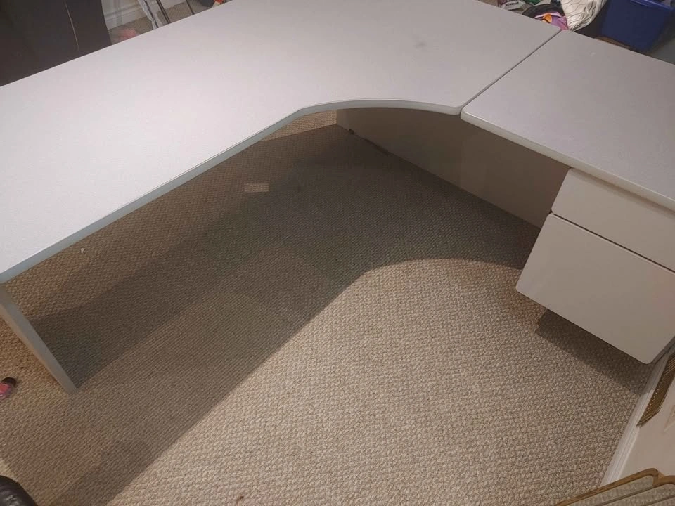Light Gray L-Shaped Desk with Drawers - photo 4
