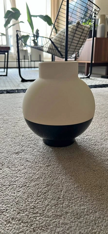 IKEA Glansgran Vase (9”)