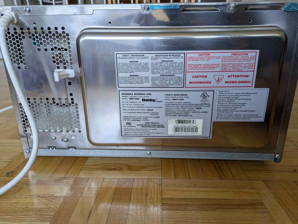 Danby Silhouette Stainless Steel Microwave - photo 5