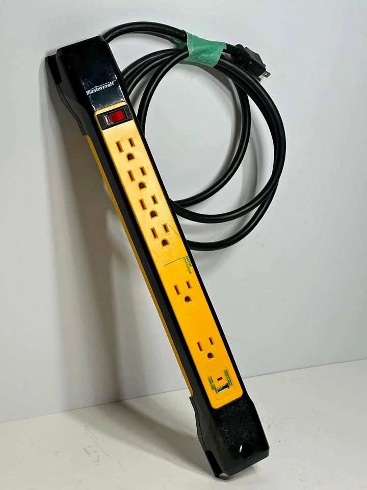 Mastercraft Workshop Power Bar / 6 Outlets