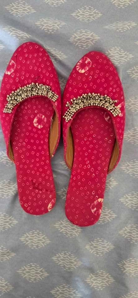 Bandhani Print Embellished Mules - photo 4