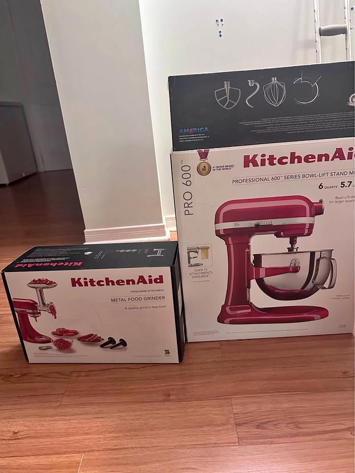 KitchenAid Pro 600 Stand Mixer & Metal Food Grinder
