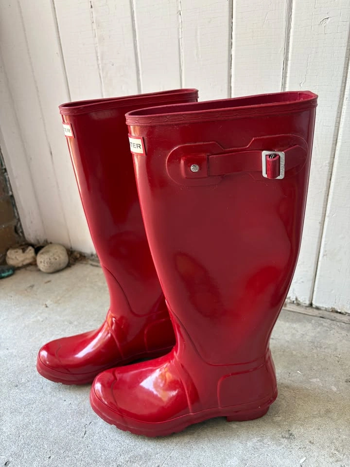 Hunter Original Tall Rain Boots – Red – Women’s US Size 9 - photo 2