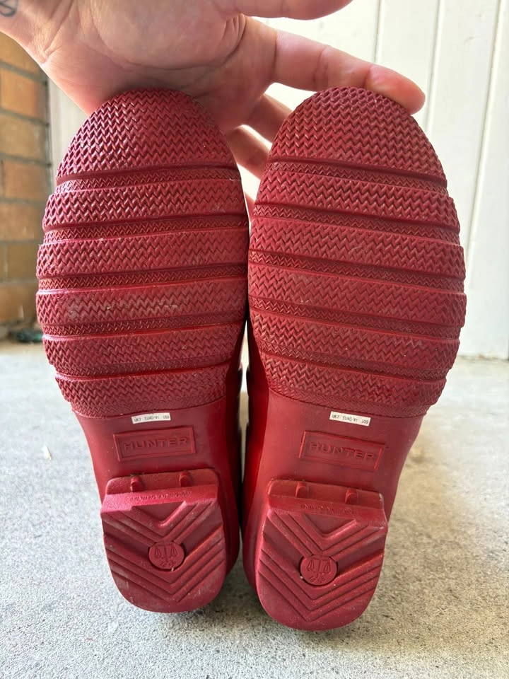 Hunter Original Tall Rain Boots – Red – Women’s US Size 9 - photo 3
