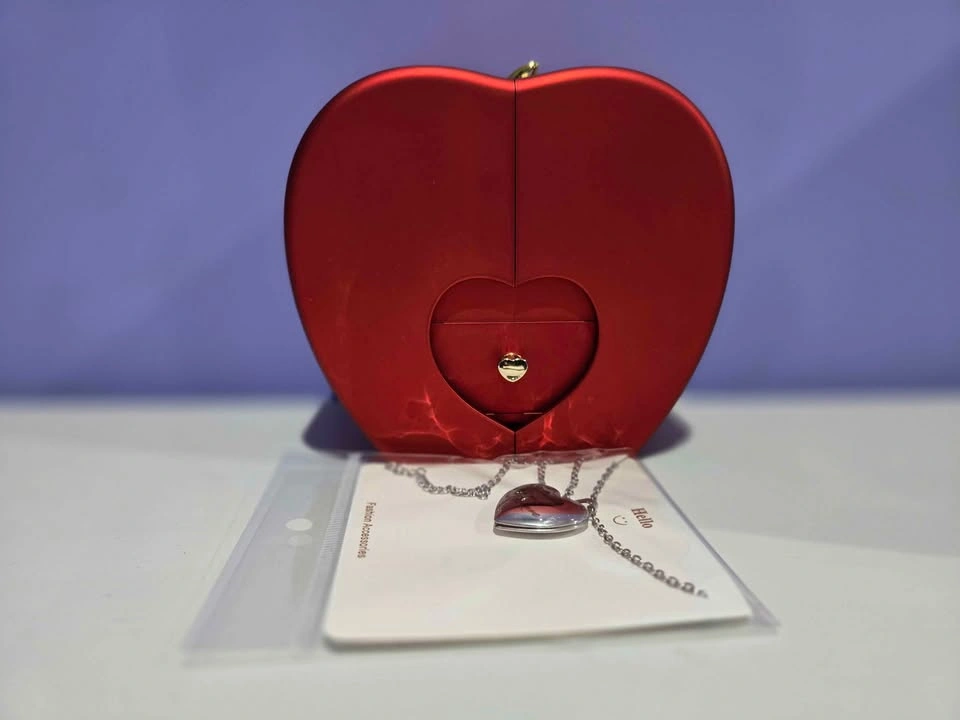 Brand New Preserved Red Rose Heart Box with 925 Sterling Silver - photo 3