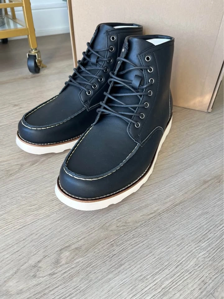 Men’s Casual Summer Shoes - Size US 10