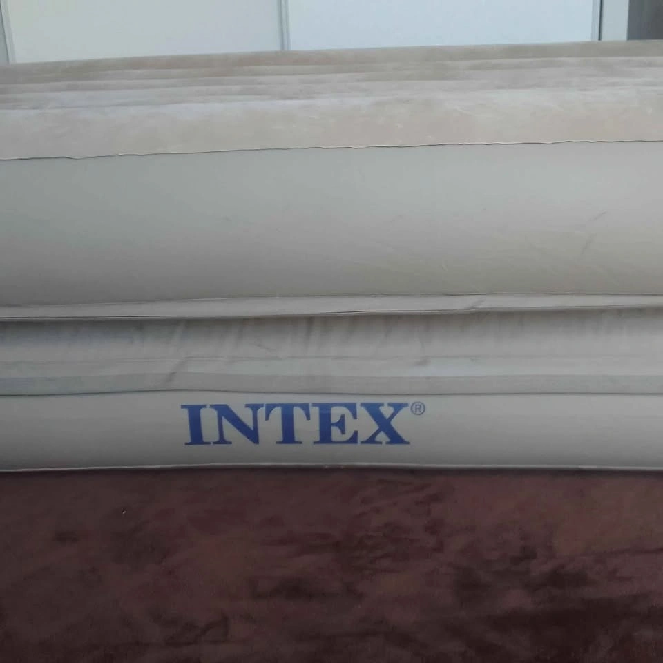 INTEX Air Mattress - photo 3