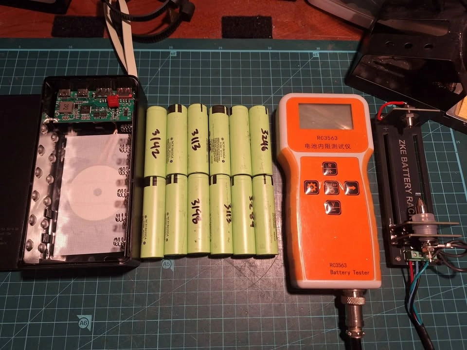 12 Cell Panasonic 18650 Power Bank - 22W Fast Charge, Wireless - photo 2