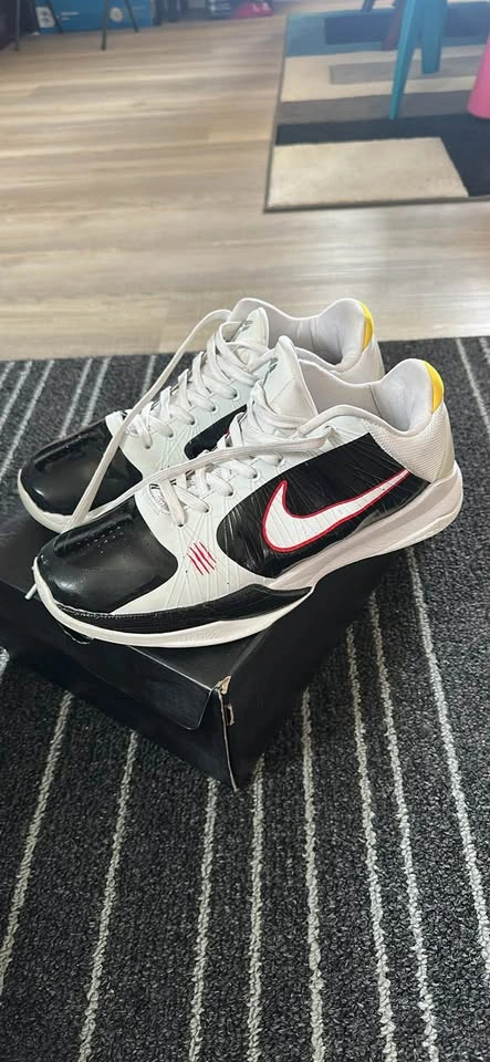Kobe 5 Alternate Bruce Lee Size 10 - photo 2